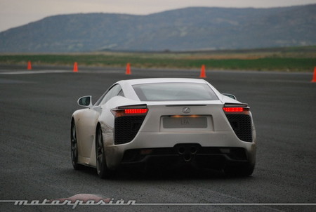 Lexus LFA