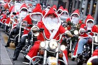 Oro, incienso y la lista de regalos moteros de Fausto