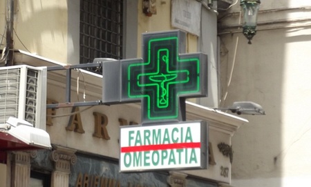 Casi 1.000 farmacias se asoman al precipicio del concurso de acreedores
