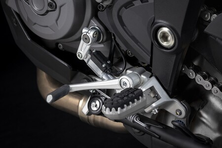 Ducati Multistrada V2 2022 010