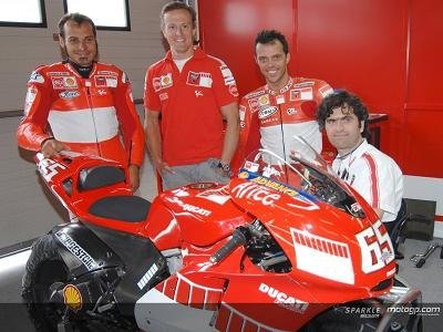 Ducati Desmosedici GP7, en pista por fin