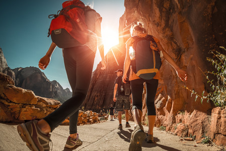 Este verano vuelve el senderismo: siete zapatillas ideales para salir a la montaña y practicar turismo activo