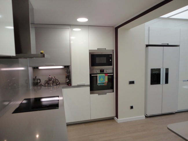 Antes y después: integrando el patio interior en la cocina Interior Ideas Edificio Patio