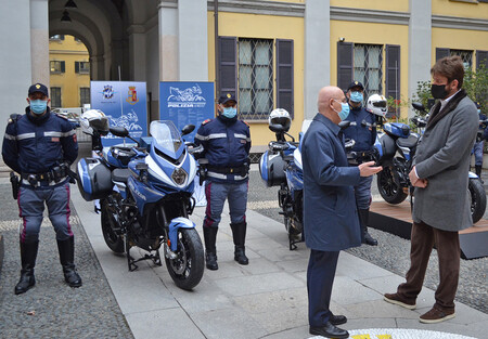El terror de los cacos de Milán: la policía les perseguirá con cuatro nuevas MV Agusta Turismo Veloce de 110 CV