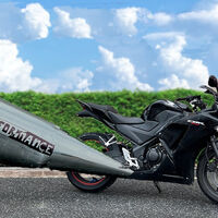 Estos youtubers probando modificaciones ilegales de Amazon para la moto y otras locuras es lo más divertido que vas a ver hoy