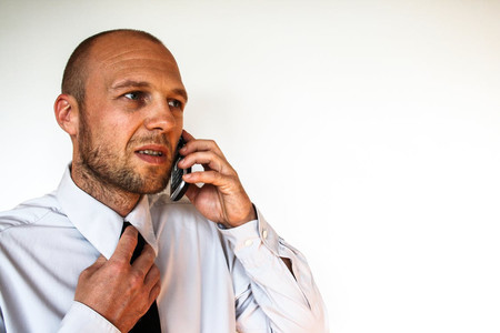 Adictos al trabajo y comprometidos con la empresa, ¿por qué nos cuesta decir basta?