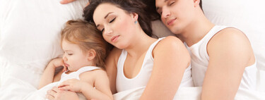 Para todos los padres que colechan y son criticados por ello