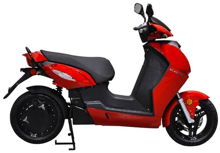 Vectrix VX-2 el scooter eléctrico con el que ahorrar hasta 2560 euros
