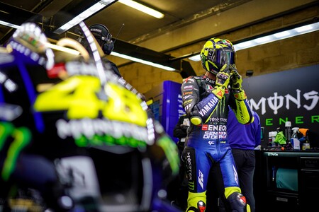 ¡Vuelve Valentino Rossi! Ha dado negativo en el último test de COVID-19 y ya está en Valencia