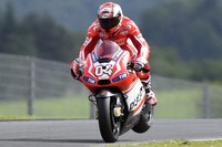 El Ducati Team entrena en Mugello, Luca Scassa se rompe