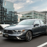El Honda Accord 2023 ya tiene precio en México: el icónico sedán llega en formato turbo o híbrido