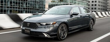 El Honda Accord 2023 ya tiene precio en México: el icónico sedán llega en formato turbo o híbrido