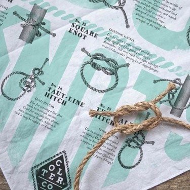 Aprende a hacer los mejores nudos con este pañuelo de Colter Co. 