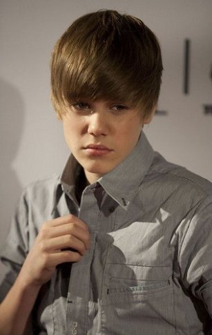 No le toques la pistola a Justin Bieber que se lía a leches con todo el que pille por delante