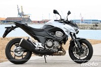 Kawasaki Z800e, prueba (valoración, galería y ficha técnica)
