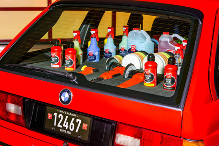 Este BMW 'M3 E30' es familiar, dos puertas y también el coche de empresa más chulo de la historia