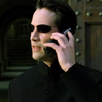 Corría el año 2003 y Nokia era la reina cuando Samsung consiguió colar un teléfono en Matrix: este era el móvil de Neo en Reloaded 