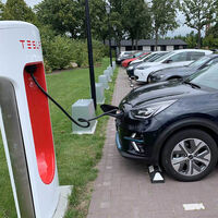 Tesla sigue abriendo los Superchargers a otras marcas: en breve le toca el turno a los del Reino Unido como antesala a toda Europa