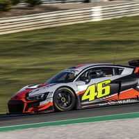 Valentino Rossi ya prepara su carrera como piloto de coches: está en Valencia probando un Audi R8 LMS GT3