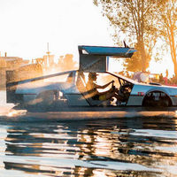 Este DeLorean te puede llevar “volando” sobre el agua ¡y está en venta!