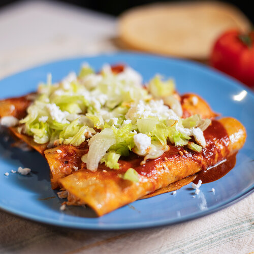 Enchiladas rojas de pollo: receta de un clásico de la cocina mexicana que nunca falla 