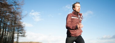 Un oficinista le pidió a ChatGPT motivación para empezar a correr, y tres meses después ha perdido casi 12 kilos y se encuentra mejor que nunca