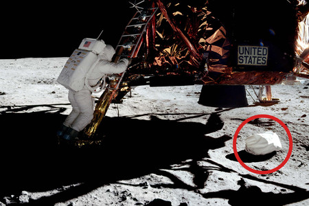 Para los científicos hay algo más interesante en la Luna que las piedras: los excrementos de astronautas