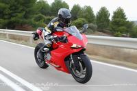 Ducati 899 Panigale, prueba (conducción en autopista y pasajero)