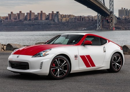 Nissan 370z 50th Anniversary Edition 2020 1600 01