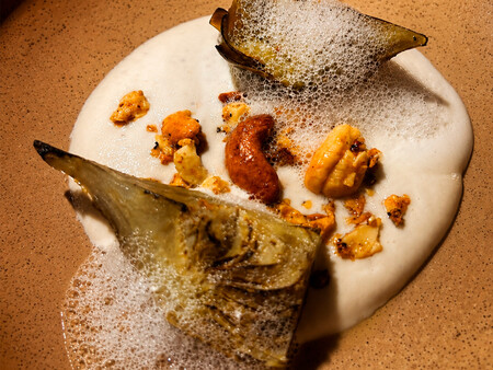 Ajoblanco De Anacardo Y Alcachofa De Damasqueros