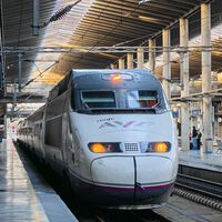 Cuando Iryo y Ouigo empezaron a competir con Renfe lo hicieron tumbando los precios. Esos días no van a volver