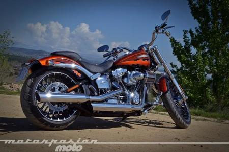 harley-davidson-cvo-breakout
