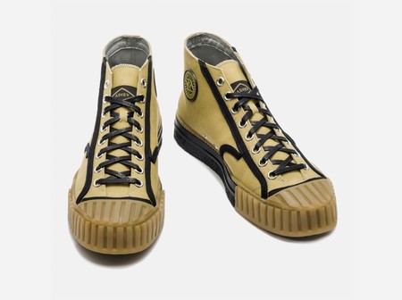 Básicos eternos: exquisitas zapatillas deportivas de caña alta de Adieu-Paris