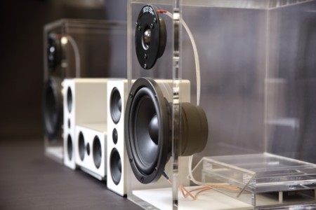 Estos altavoces transparentes utilizan la misma tecnología DECT que tu teléfono inalámbrico