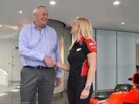 María de Villota, tercer piloto de Marussia F1 Team