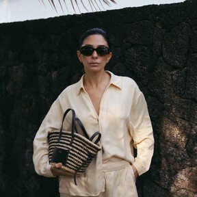 Lefties arrasa con el pantalón ancho de vestir más cómodo y elegante: solo cuesta 22,99 euros 