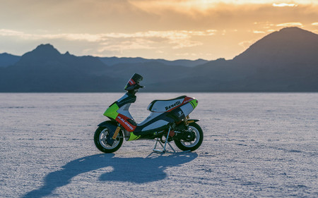 Malossi se carga dos récords de velocidad en Bonneville, ¡con una scooter de 50 cc!