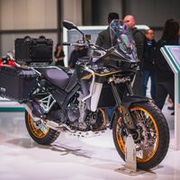 China está reventando los precios de las motos en Europa. A las marcas de siempre solo les queda un remedio 
