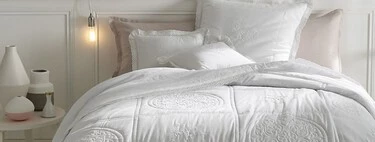 Ni Zara Home, ni El Corte Inglés: fichamos las 5 colchas "estilo abuela" rebajadas más bonitas de esta primavera 