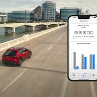 Una app con un truco psicológico. Así es como Toyota logró que los dueños de sus autos híbridos enchufables hagan lo que ninguno quería hacer: recargar sus autos