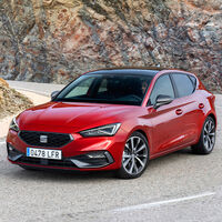 Los coches más vendidos en 2020: SEAT León, Dacia Sandero y Nissan Qashqai se llevan el 'top 3'