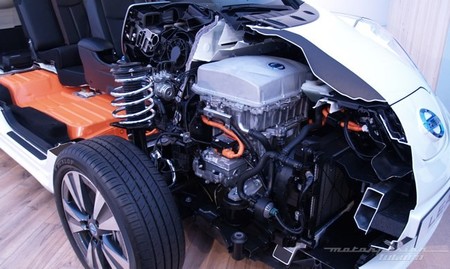 Nissan LEAF 2013 seccionado 02