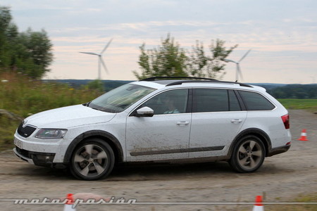 Skoda Scout 2014