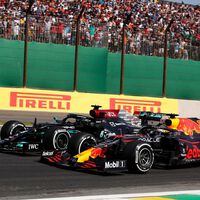 Lewis Hamilton dio una de sus mayores exhibiciones en la Fórmula 1 justo a tiempo para intimidar a Max Verstappen