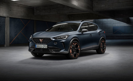 El CUPRA Formentor ya tiene precios en España: un SUV deportivo con 310 CV y nivel 2 de conducción autónoma desde 46.920 euros