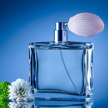 Cómo oler bien en verano durante todo el día: siete perfumes frescos con aire de brisa marina que duran y te hacen sentir bien 