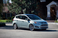 El Ford C-Max Hybrid gana la batalla al Toyota Prius v