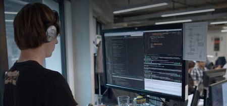 Viviendo la vida (casi) sin interfaz gráfica: así trabajan los linuxeros que ven todo dentro de una consola en modo texto 