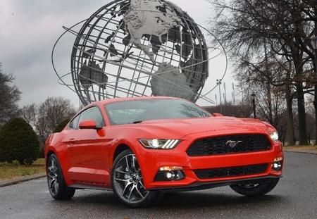 Ford subastará el primer nuevo Mustang 2015 en enero