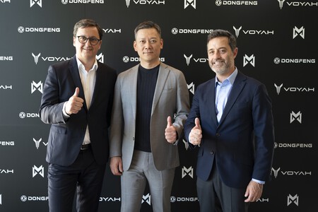Dongfeng Voyah M Hero 2024 006